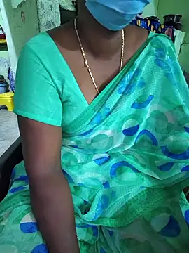 Tamilselviroja- Chat XXX in diretta