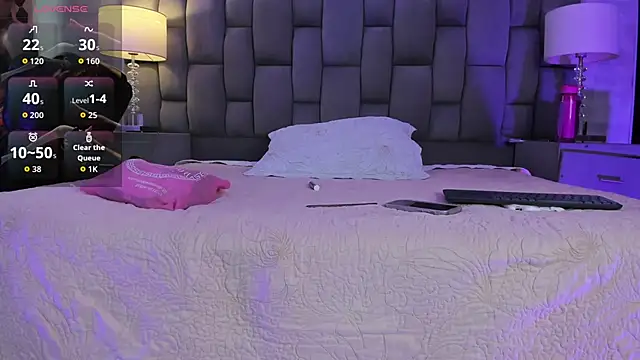 Živý XXX chat CarolineFyre