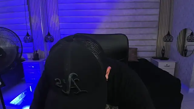 jhon_bear03 Chat XXX in diretta