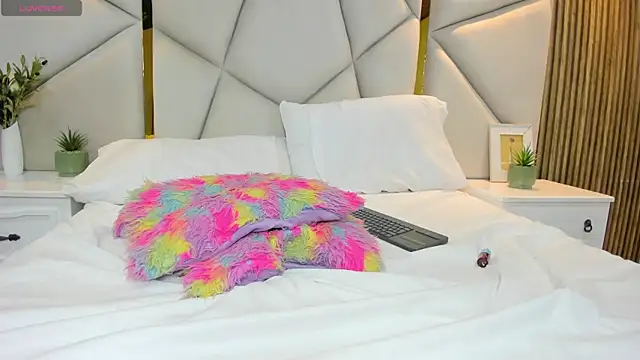 rebeca_brown_ élő XXX-chatje