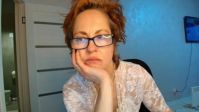 LioraWeissのライブXXXチャット