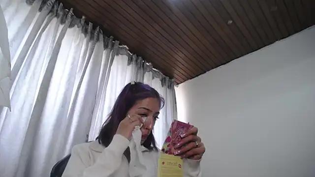 XXX chat uživo modela Scarllett_BDSM