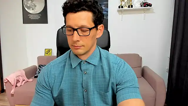 BrutusK08 Webcam Show