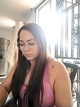 دردشة DeliciousDeeea الجنسية المباشرة