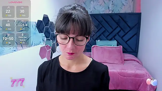 Chatroom XXX en direct de Valery_More__