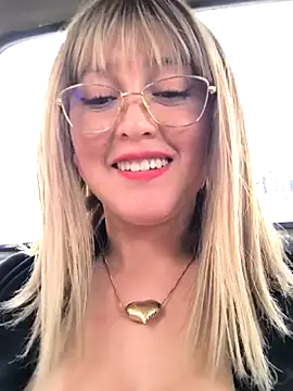 Katy__A live XXX chat