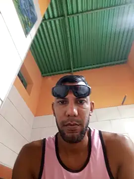 UnreadyChutzpa's Live XXX Chat