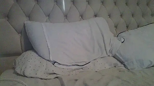 Kinkycouple142 Webcam Show