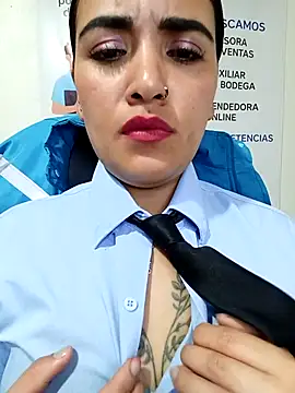 MAYE__13のウェブカメラショー