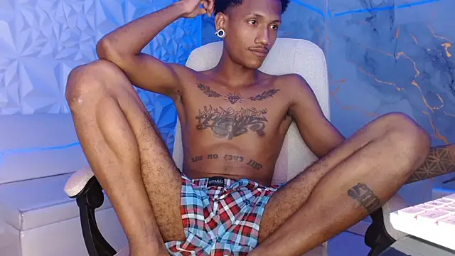 ManSant élő XXX-chatje