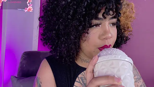 zaya_1 Chat XXX in diretta