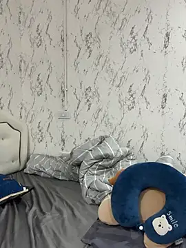 Ponthip 在線直播表演