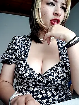 Онлайн чат XXX HannaJonnes_