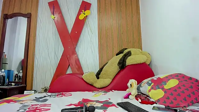 Chat +18 de Lunastar02 ao vivo