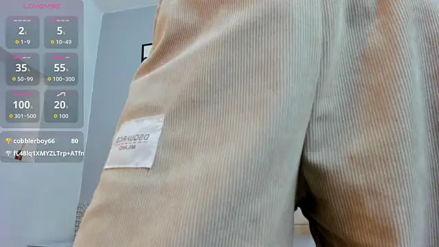 Chat XXX en directo de adams_bobby