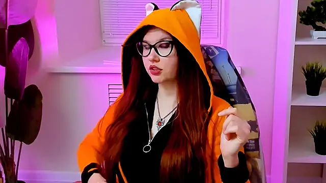 CarolGiggly Adlı Modelin Canlı XXX Sohbeti