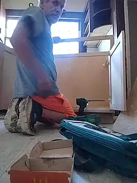 Biknight: διαδικτυακό σόου στην κάμερα