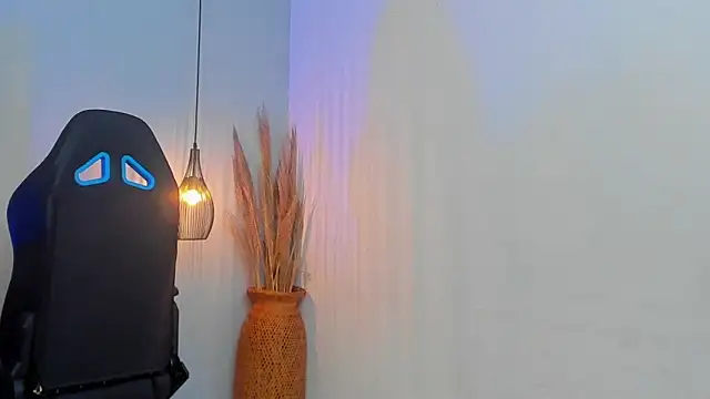 Вебкам-шоу antonella_zapata