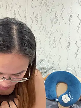 Ponthip Pertunjukan Webcam