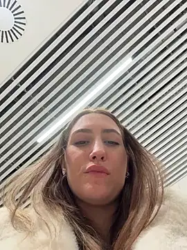 Tiny_Anny – Kamerová šou