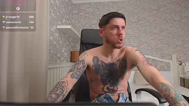 Chat XXX ao vivo de JonahShaw