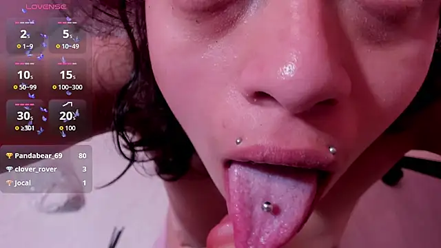 Acid_bounze élő XXX-chatje