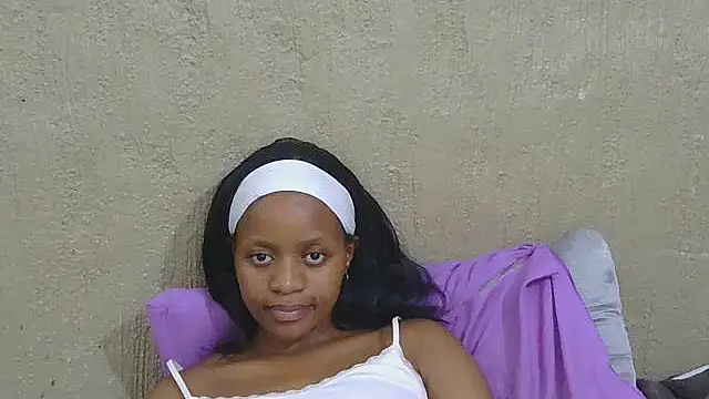 Chat XXX ao vivo de YoungFlirty18