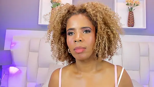 Chat XXX Live MiaCurly