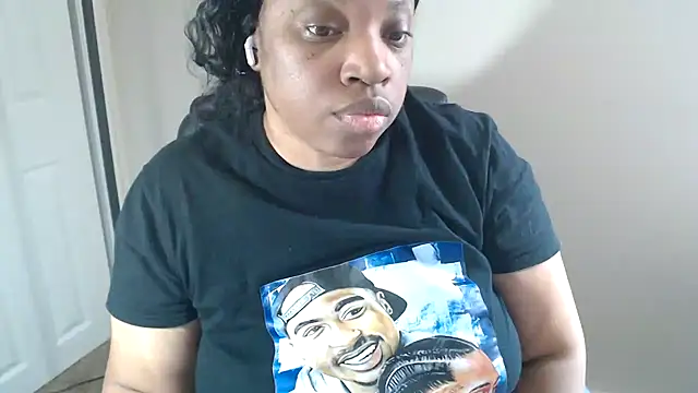 Czat XXX na żywo – Sexymona1218