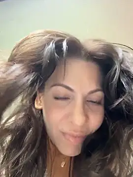 BeautifulMesss: вебкам-шоу