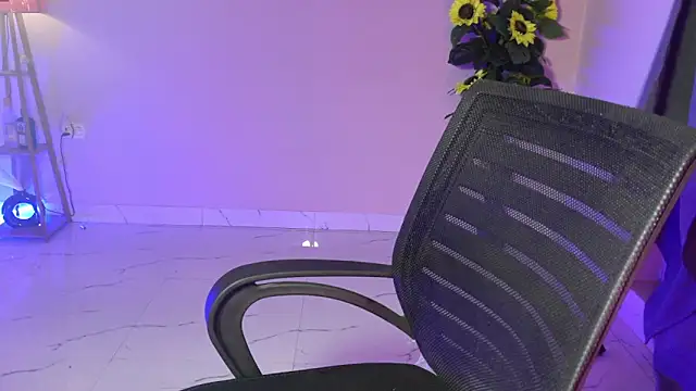 Živý XXX chat Saira_Hotty