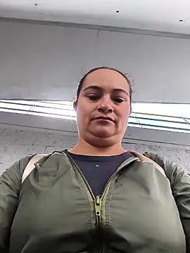 kyra_sol লাইভ XXX চ্যাট