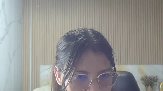 lucero_s1 Chat XXX live