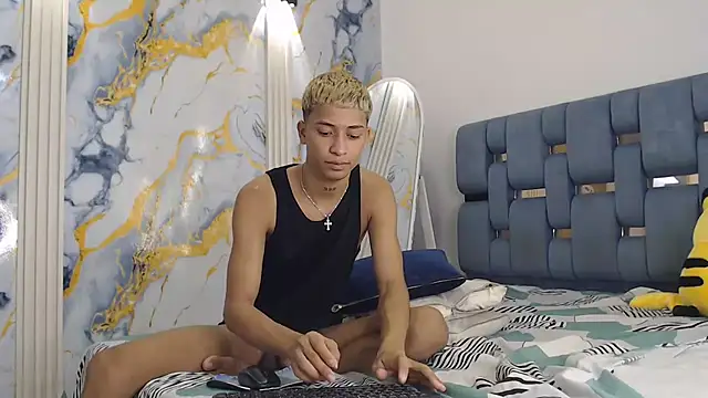 GOLD_BOYS Show Webcam