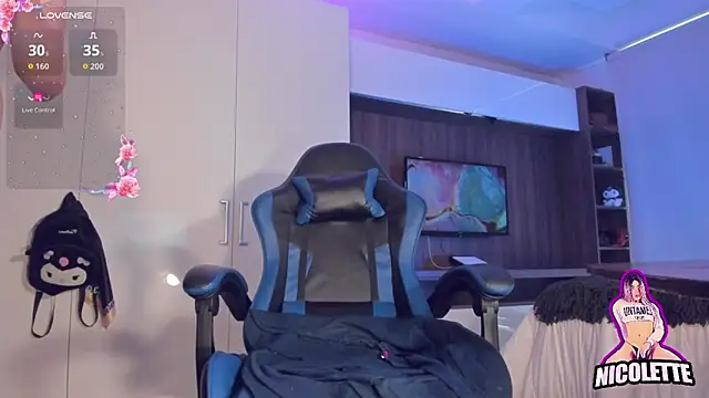 nicolette_tay Adlı Modelin Web Kamerası Şovu