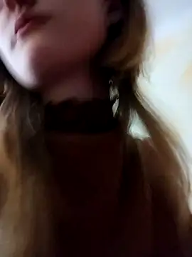 Chat +18 de LillySvon ao vivo