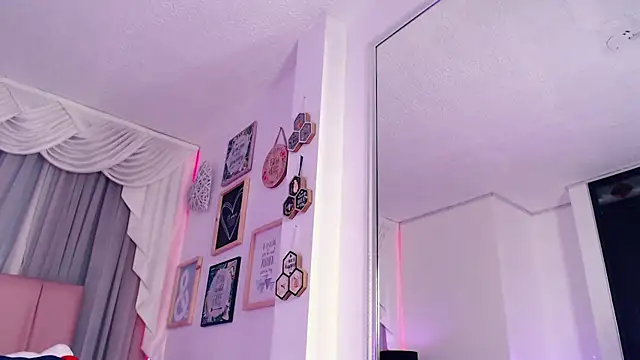 IsabelleDazaのウェブカメラショー