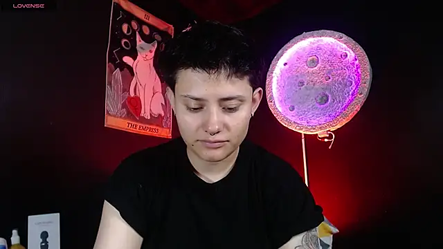 girl_intense444's Live XXX Chat