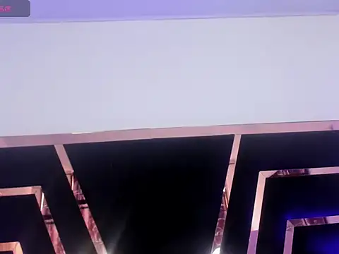 Chat XXX ao vivo de queenheat_