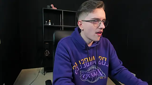 Онлайн чат XXX FelixStarkk