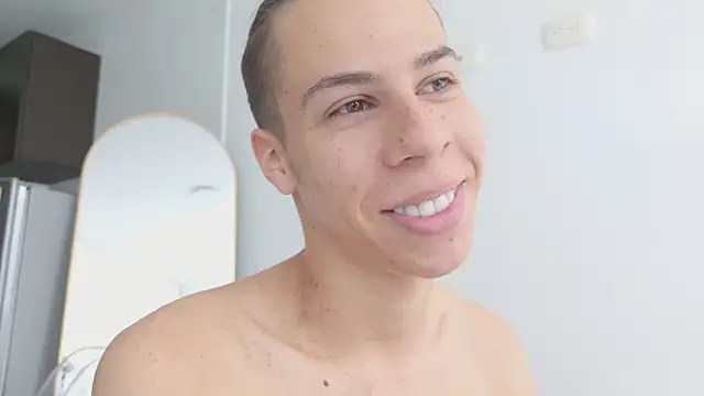 grey___27 Adlı Modelin Web Kamerası Şovu