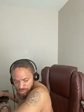 Fathero1time: онлайн-секс-чат