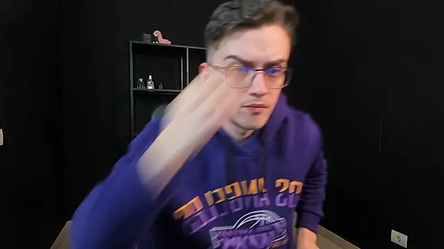 FelixStarkk 网络视讯表演