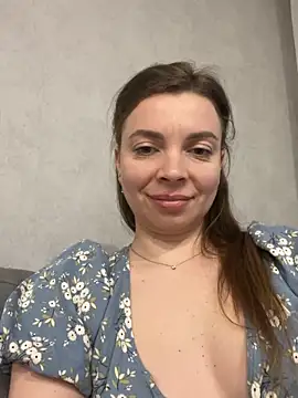 Luna2547 Chat XXX live