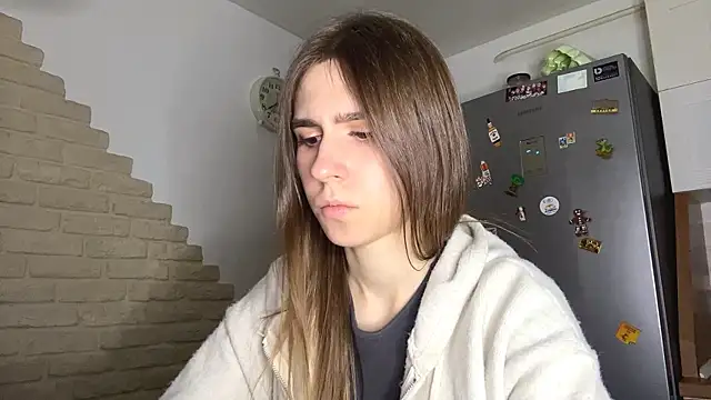 ElsieKuhlmann's Live XXX Chat