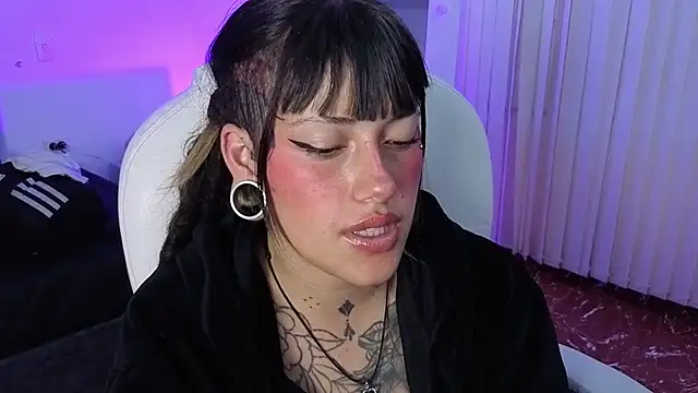 Chat XXX Live _sharlotte777