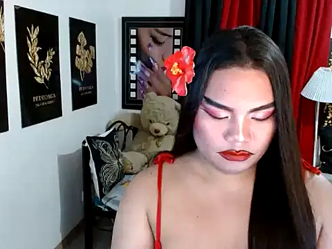 TSbrianaHugeCock's Webcam Show