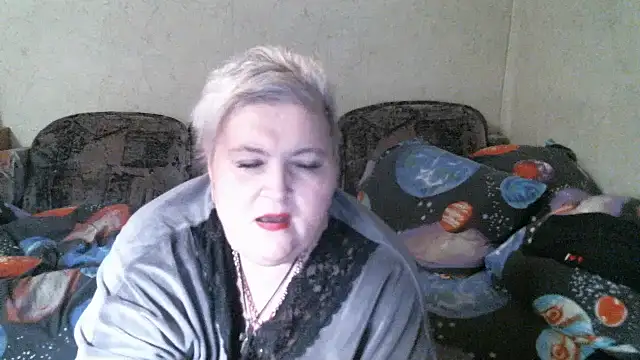 Lana555 即時 XXX 聊天