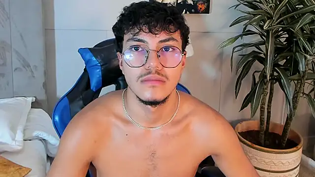 kai_storn's Webcam Show