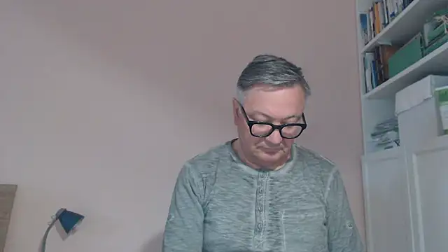 YOU6meのライブXXXチャット